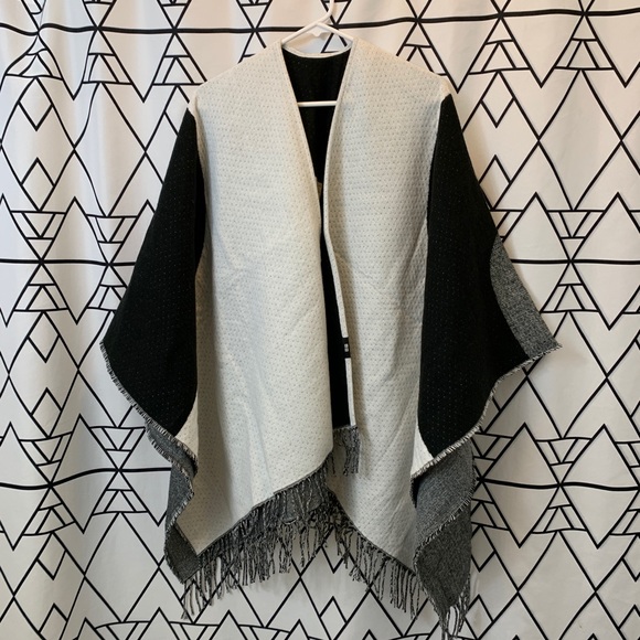 Uniqlo Sweaters - Marimekko scarf sweater poncho reversible stole